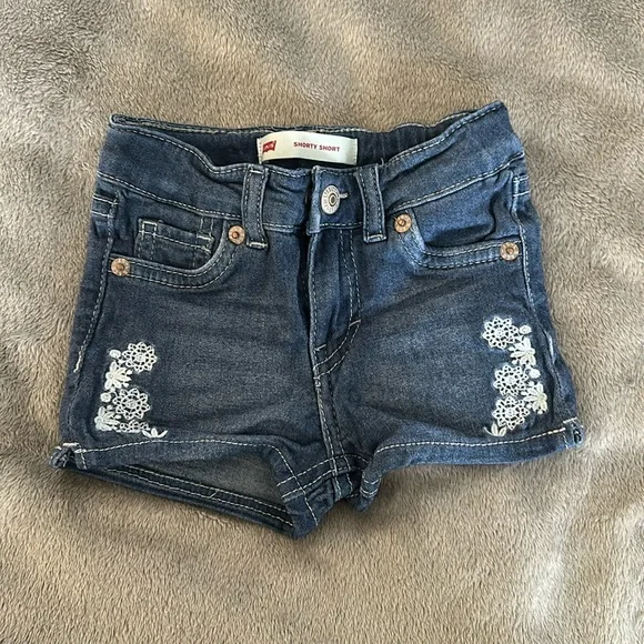 Levi’s Jean Shorty Shorts Size 18m - Picture 1 of 4